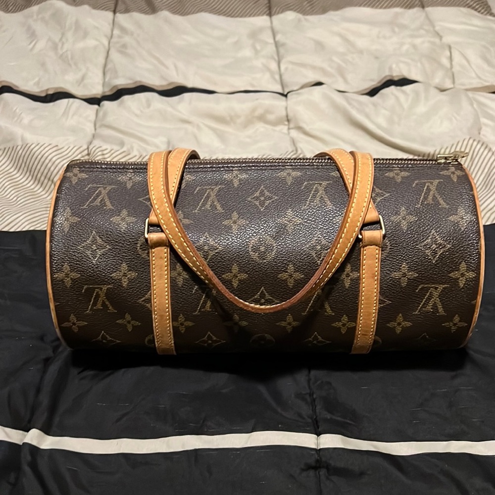 Authentic Louis Vuitton monogram papillon 30 handbag